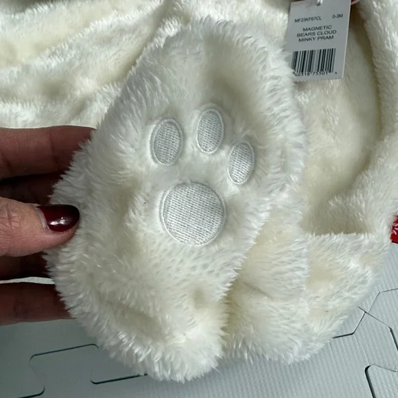 Magnetic Me Soft Cream Footie - Picture 4 of 5